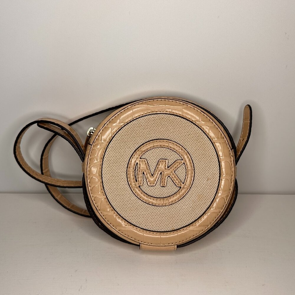 Michael Kors Jet Set Beige Croc Embossed Leather Fabric Inlay Round Bag